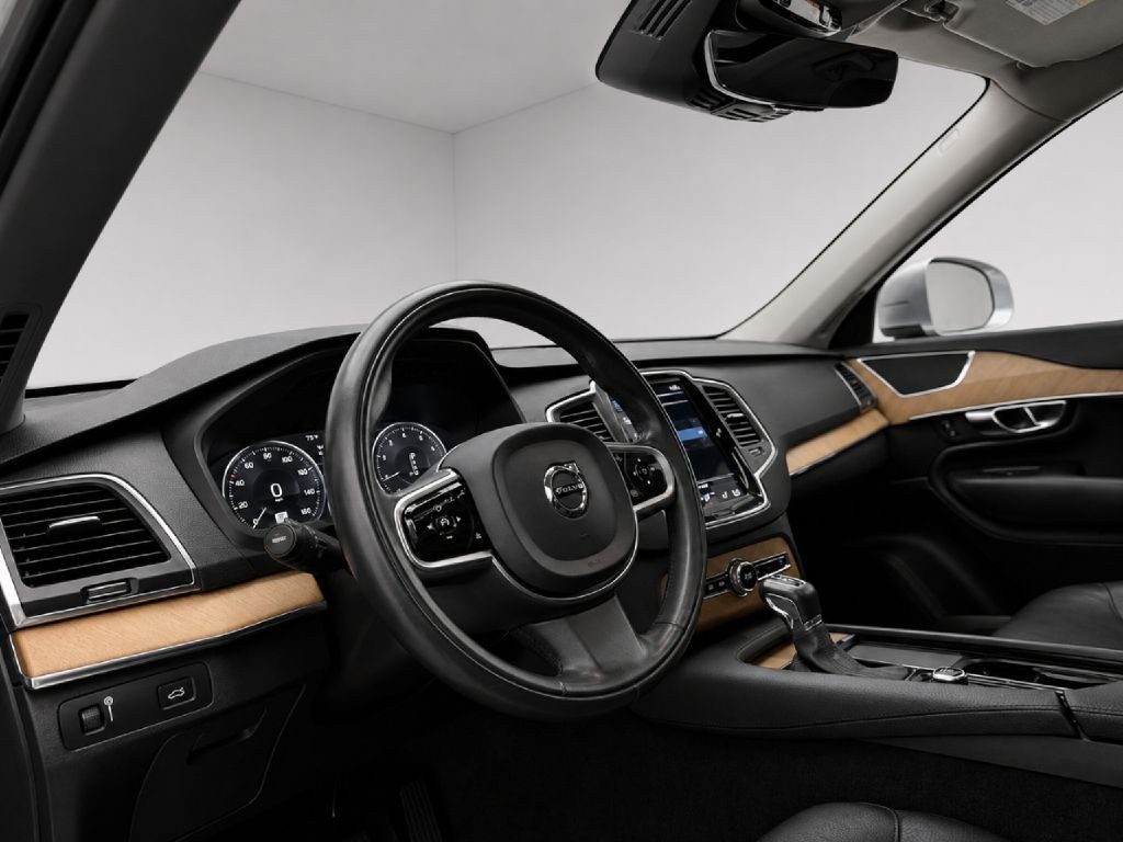 2022 Volvo XC90 Image 45
