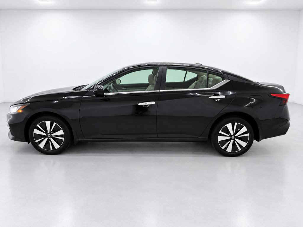 2022 Nissan Altima Image 6