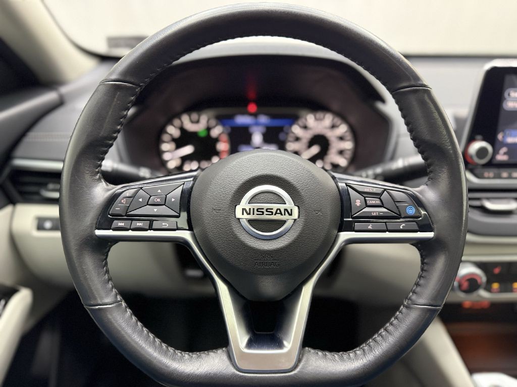 2022 Nissan Altima Image 13