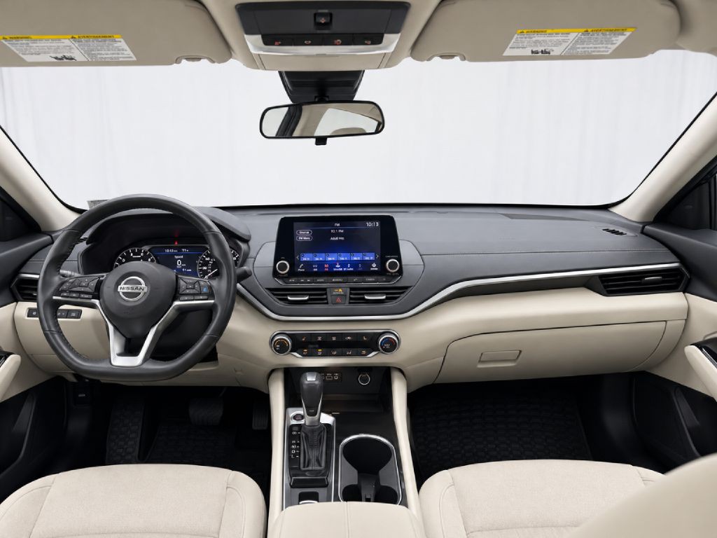 2022 Nissan Altima Image 25