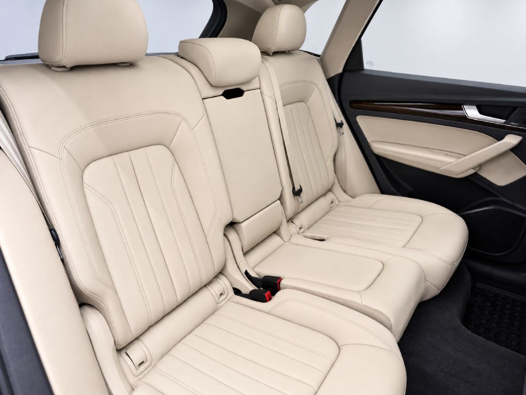 2020 Audi Q5 Image 25