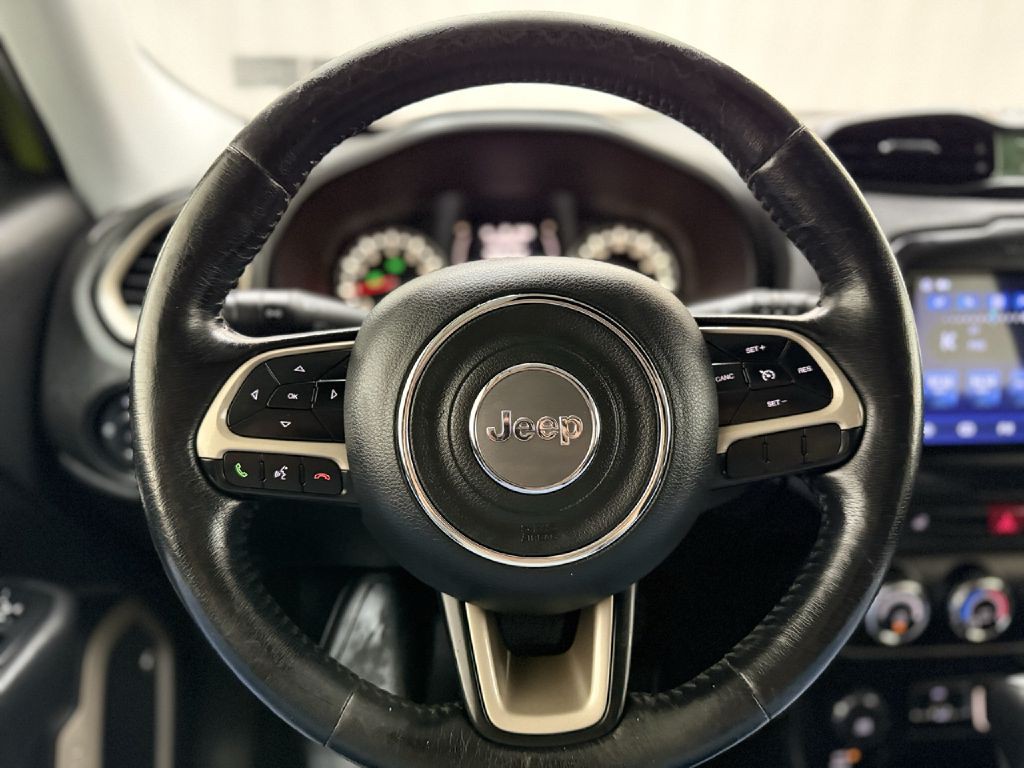 2016 Jeep Renegade Image 12