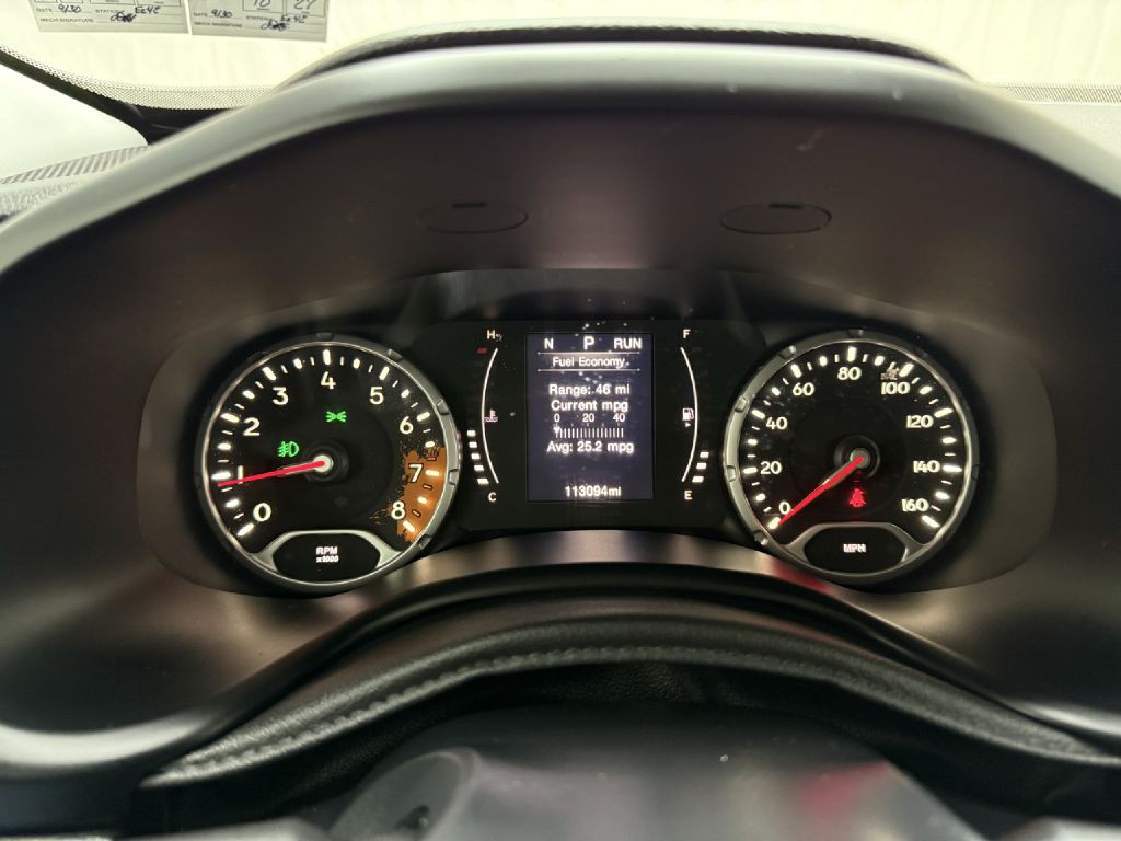 2016 Jeep Renegade Image 15