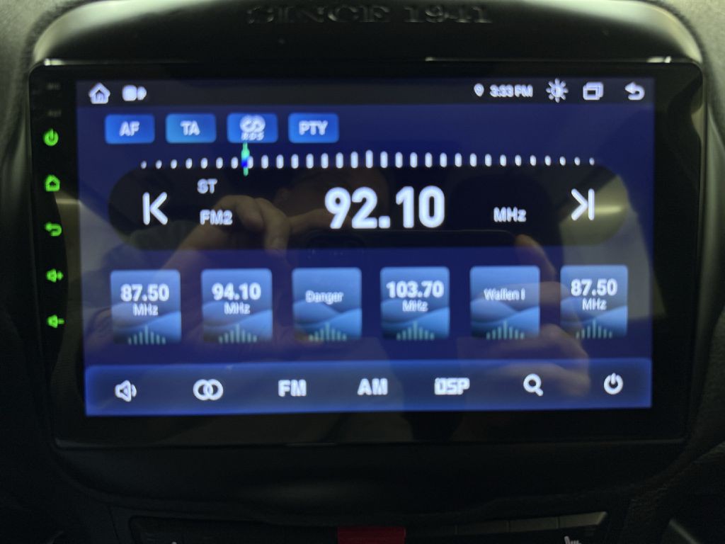 2016 Jeep Renegade Image 16