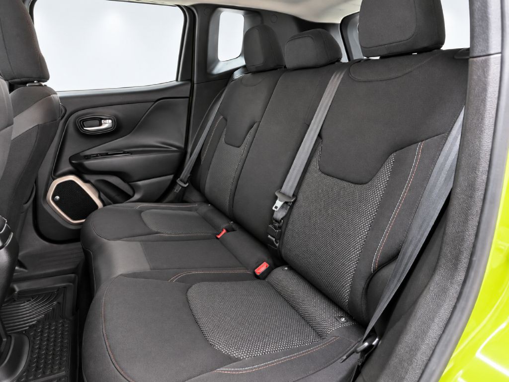 2016 Jeep Renegade Image 22