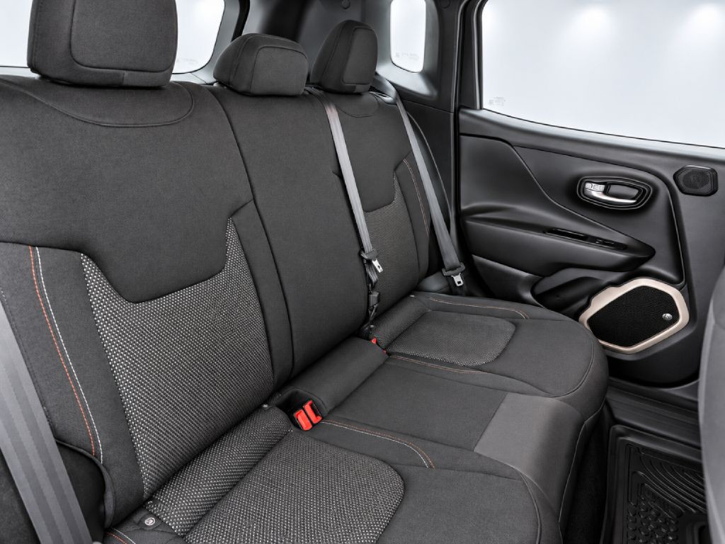 2016 Jeep Renegade Image 23