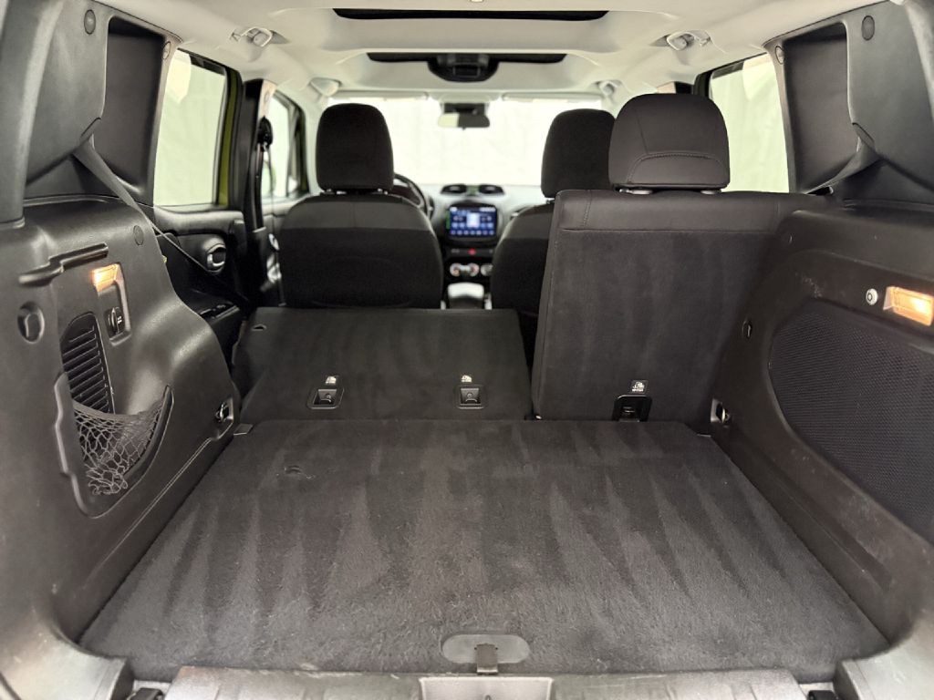 2016 Jeep Renegade Image 26