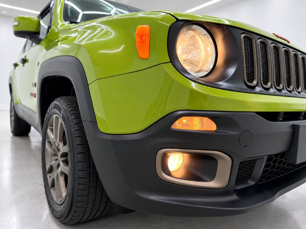 2016 Jeep Renegade Image 36