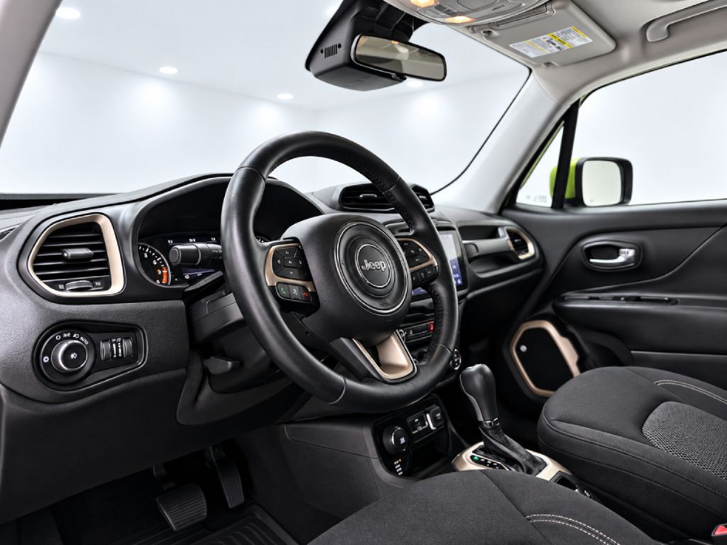 2016 Jeep Renegade Image 40