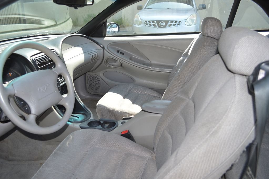 1998 Ford Mustang Image 7