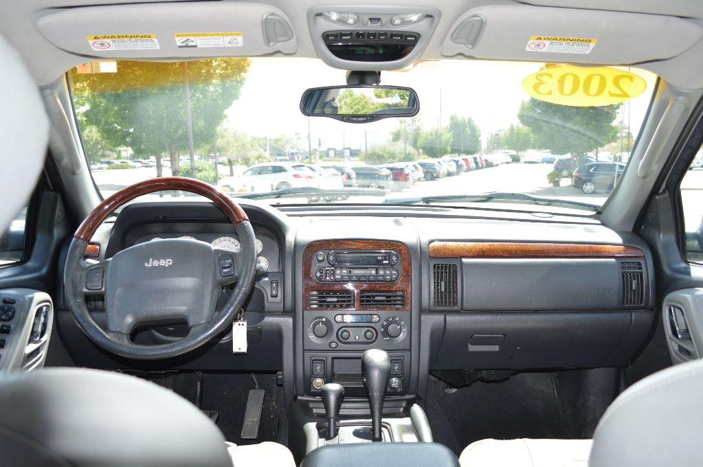2003 Jeep Grand Cherokee Image 9