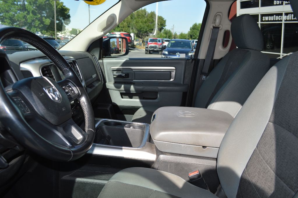 2017 RAM 1500 Image 7