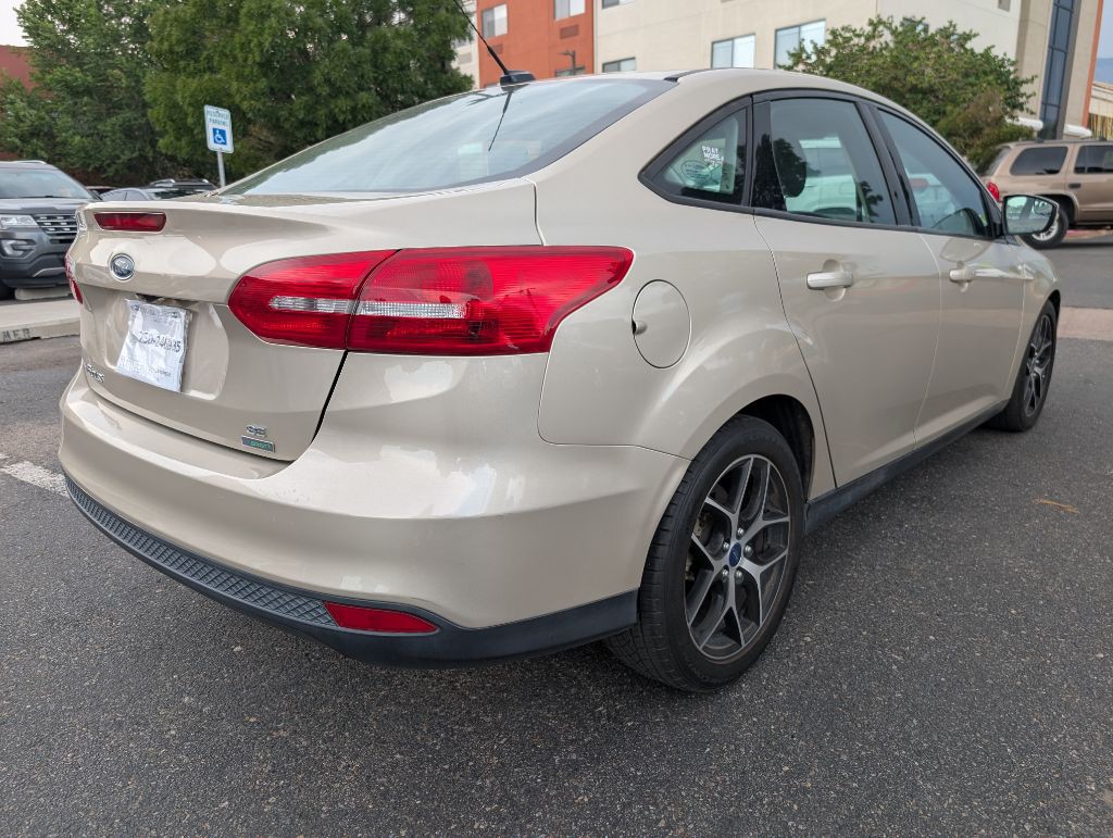 2017 Ford Focus Image 5