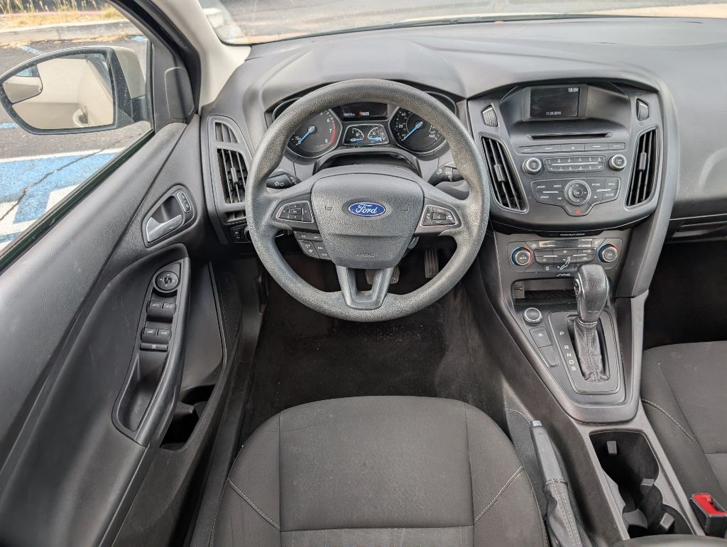 2017 Ford Focus Image 12