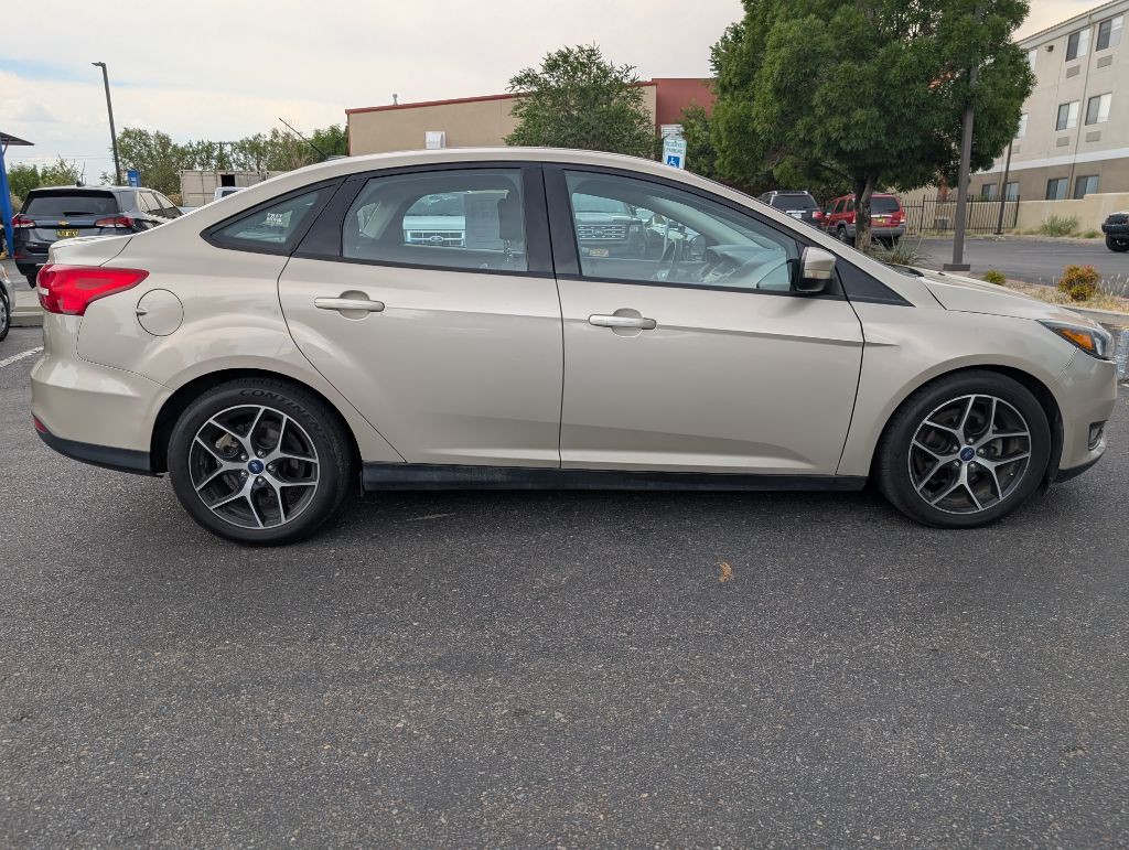 2017 Ford Focus Image 6