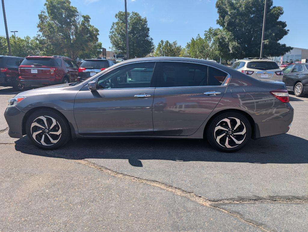 2016 Honda Accord Image 2
