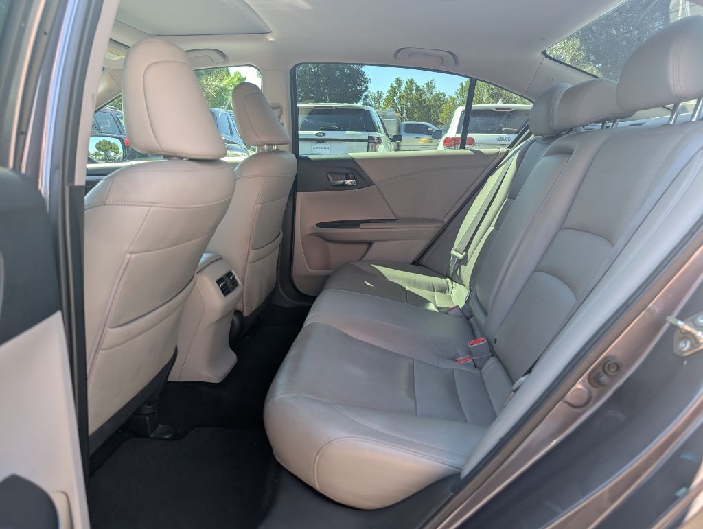 2016 Honda Accord Image 11