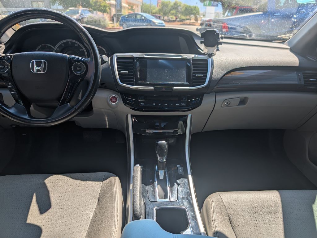 2016 Honda Accord Image 13