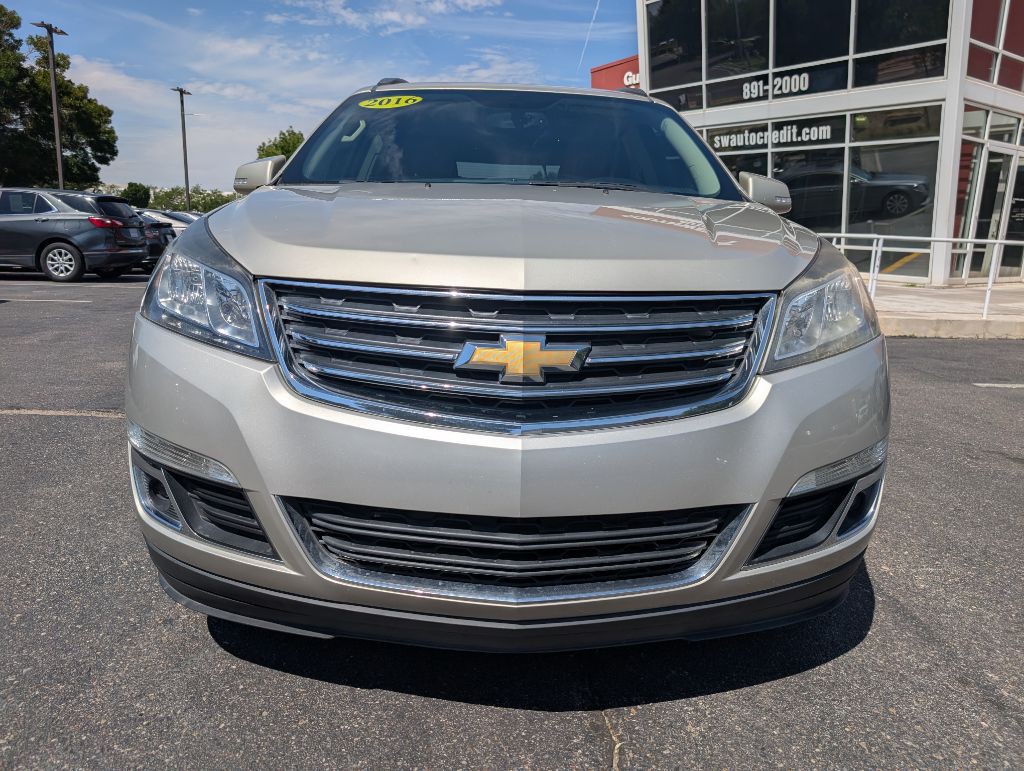 2016 Chevrolet Traverse Image 2