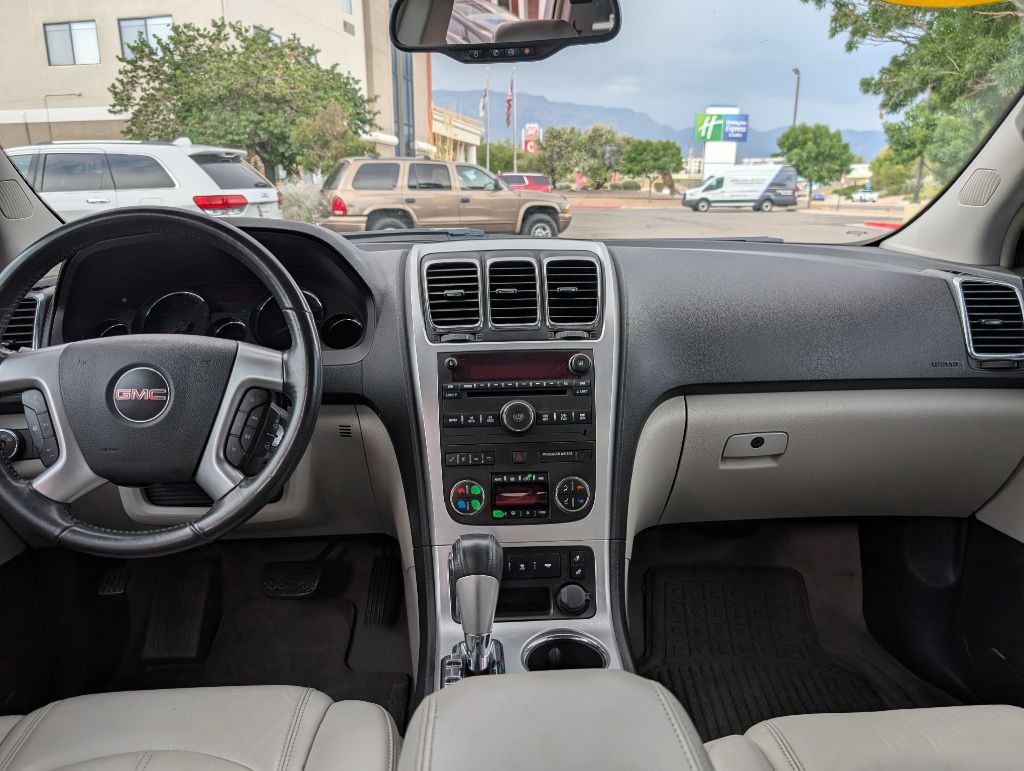 2008 GMC Acadia Image 13