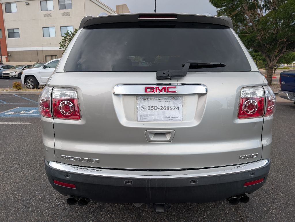 2008 GMC Acadia Image 4