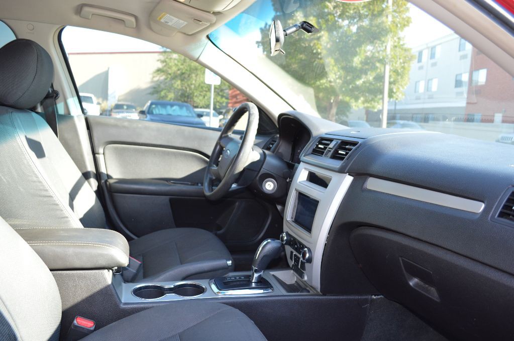 2012 Ford Fusion Image 8