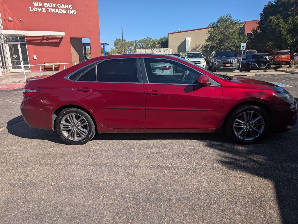 2016 Toyota Camry Image 6
