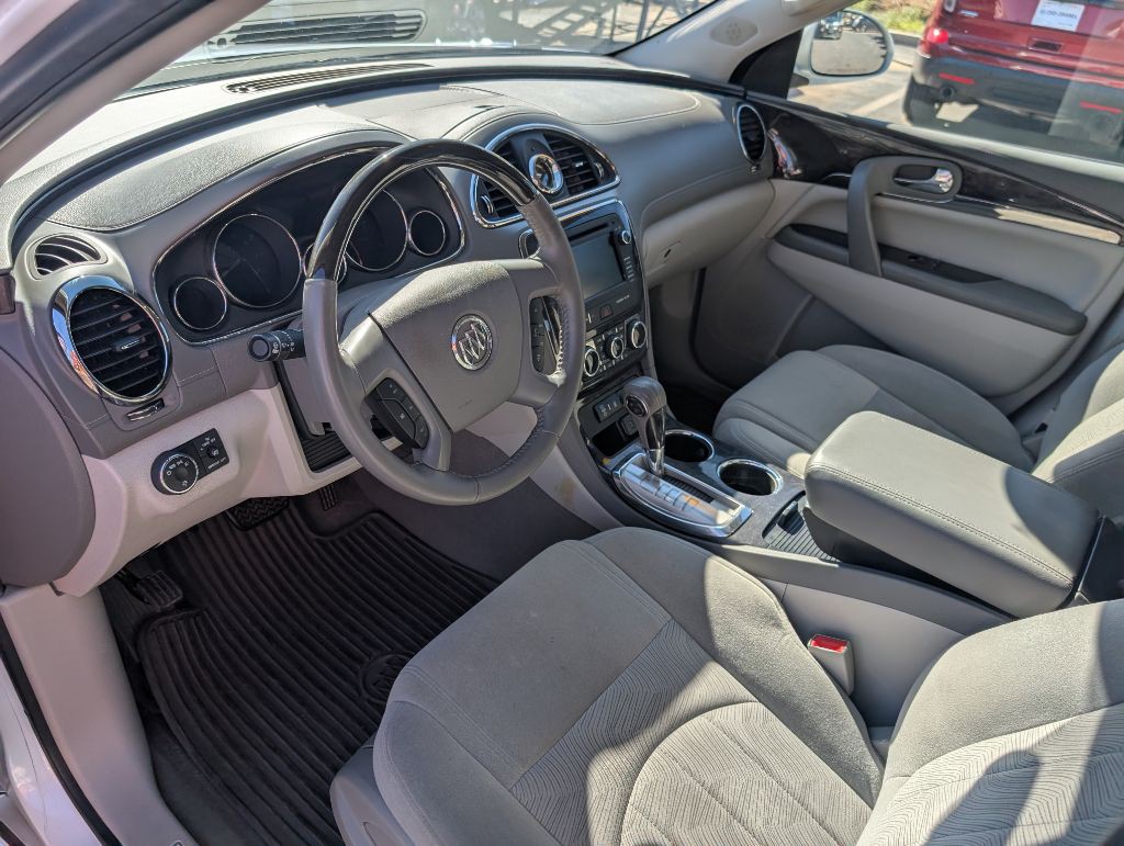 2017 Buick Enclave Image 8
