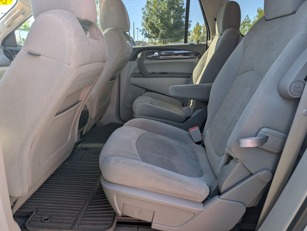 2017 Buick Enclave Image 10