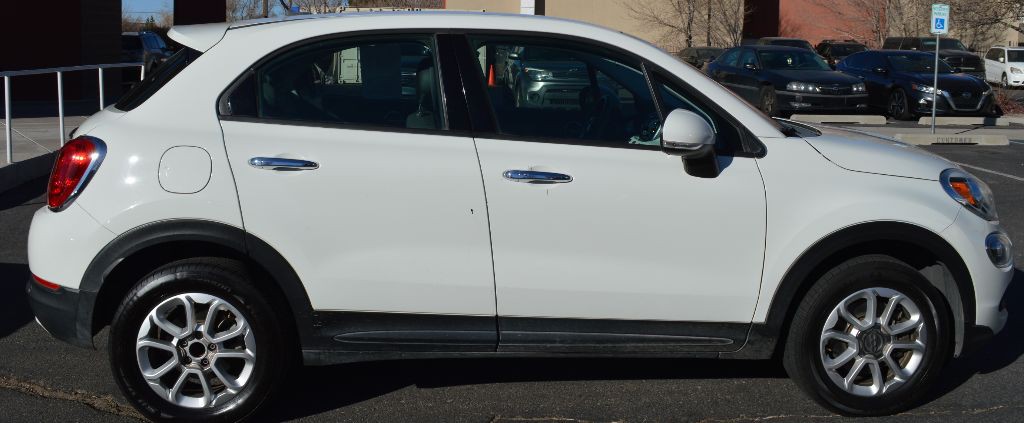 2017 FIAT 500 Image 4