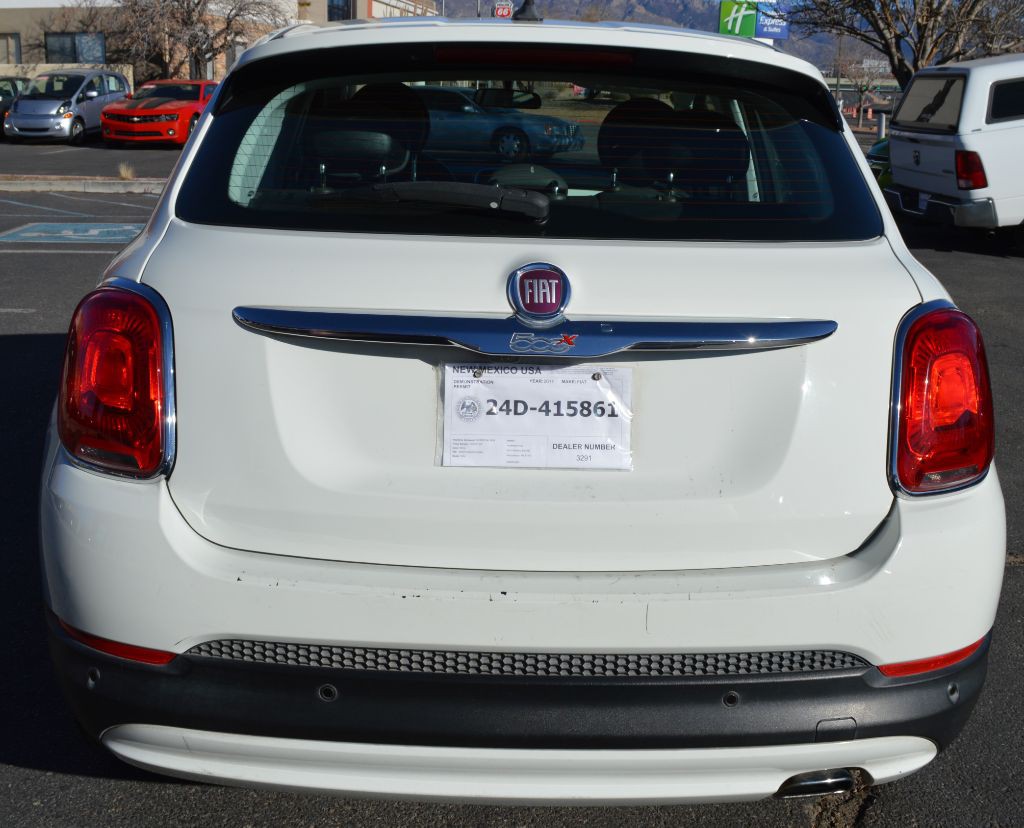2017 FIAT 500 Image 6