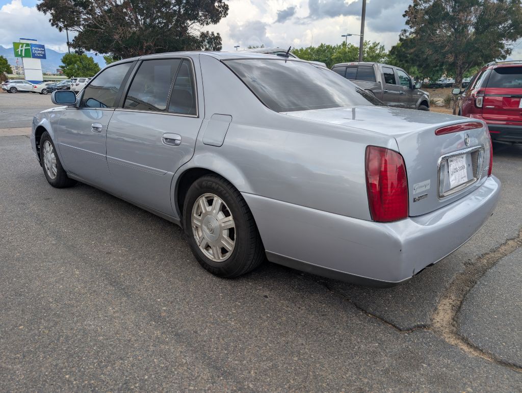 2005 Cadillac DeVille Image 3