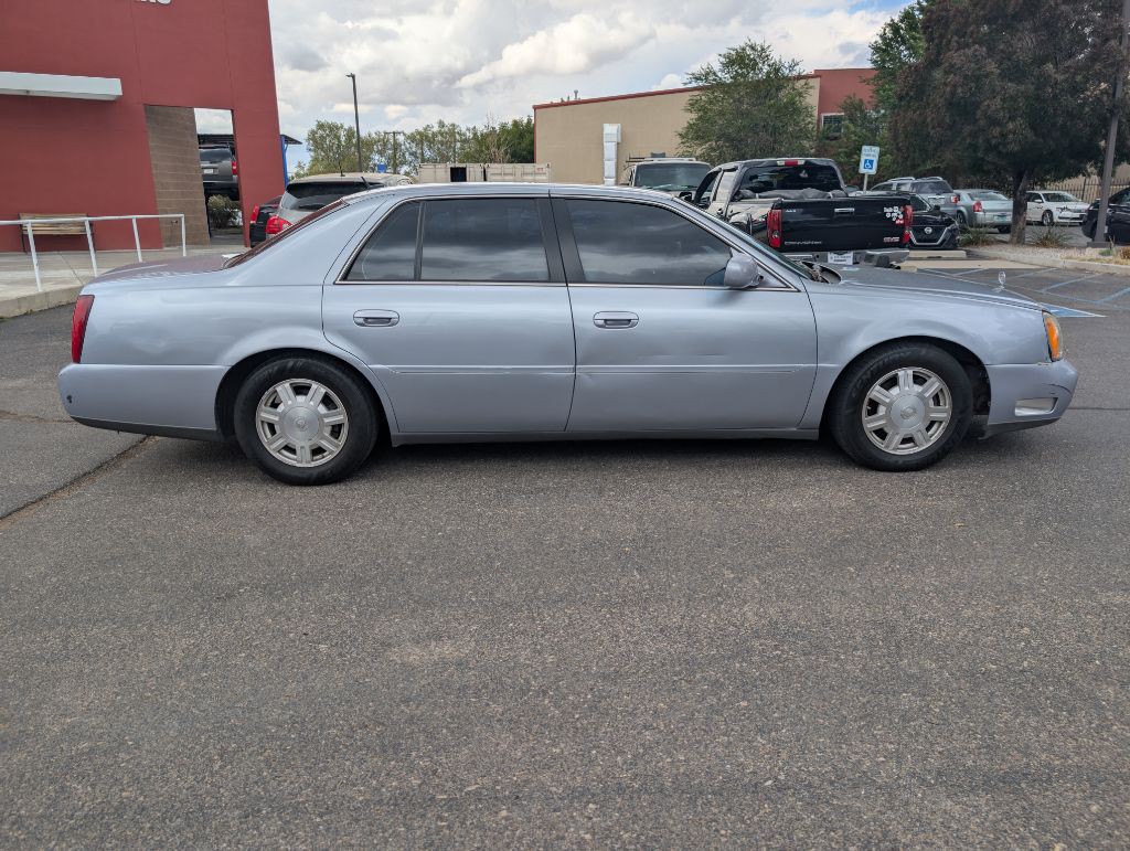 2005 Cadillac DeVille Image 6