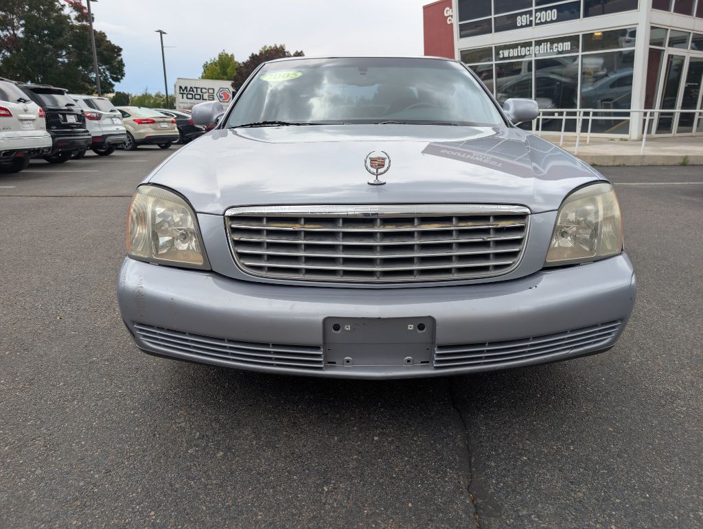 2005 Cadillac DeVille Image 8