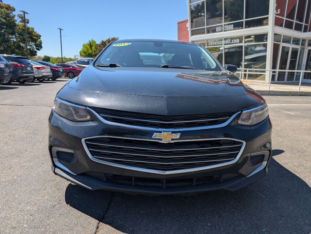 2017 Chevrolet Malibu Image 8