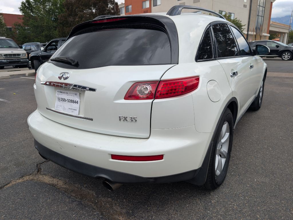 2004 INFINITI FX35 Image 5
