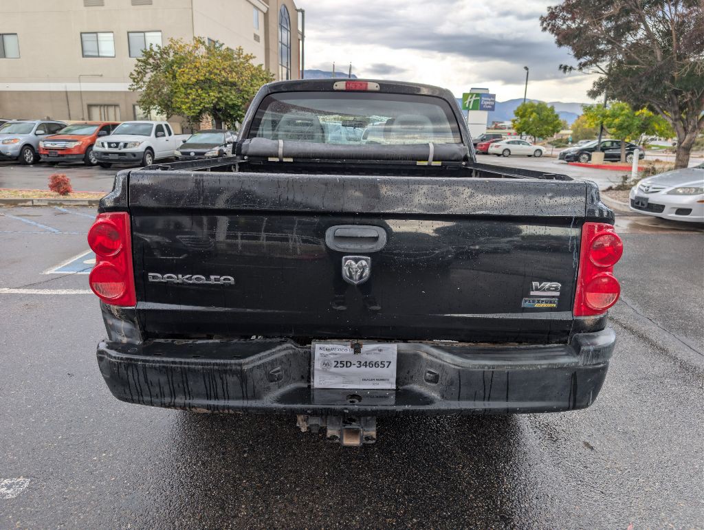 2007 Dodge Dakota Image 4