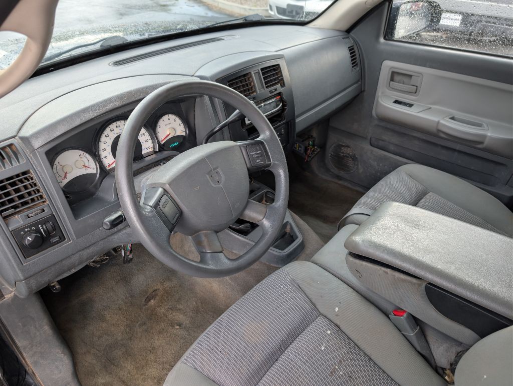 2007 Dodge Dakota Image 9
