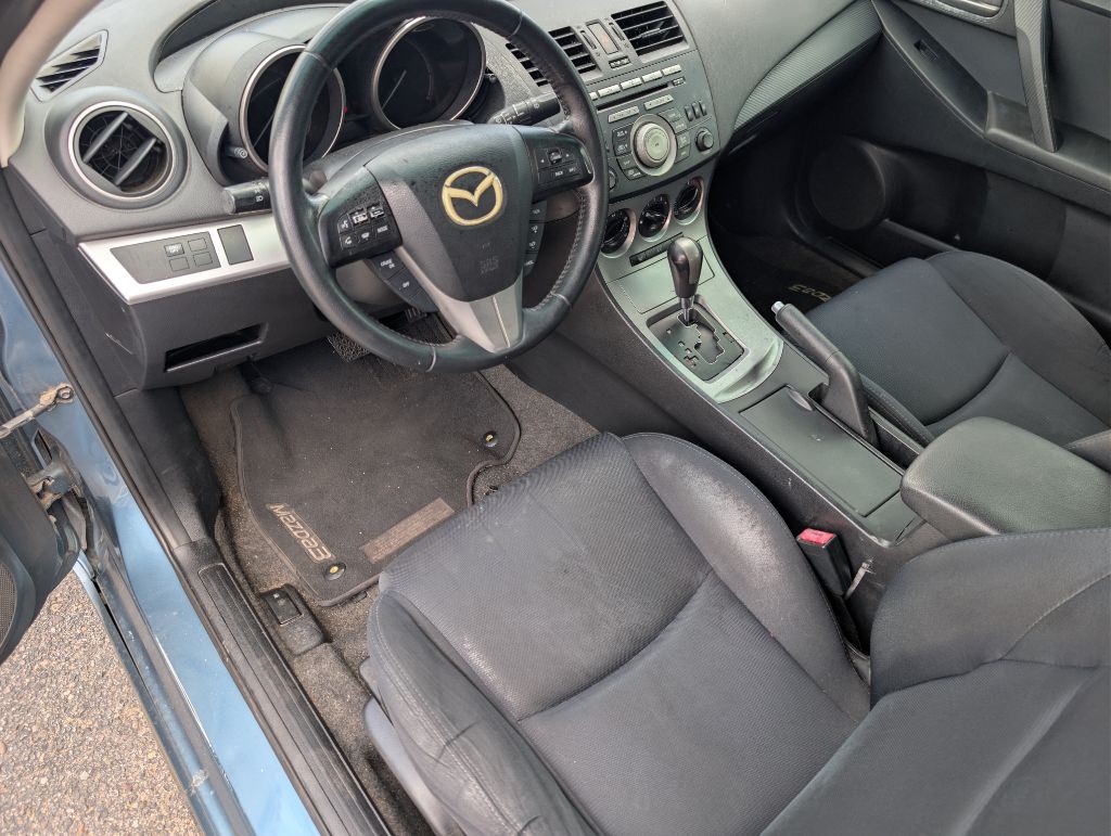 2011 Mazda Mazda3 Image 9