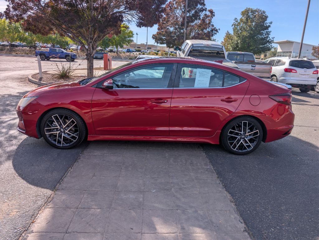 2019 Hyundai Elantra Image 2