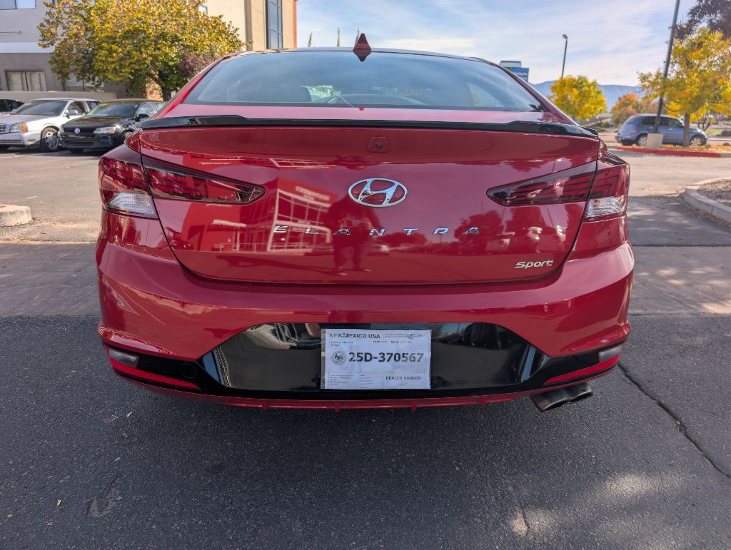 2019 Hyundai Elantra Image 4