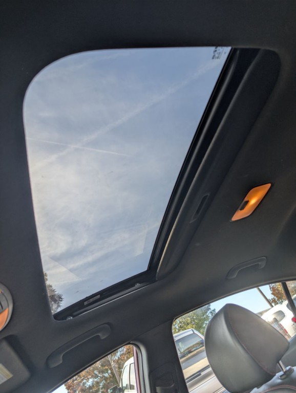 2019 Hyundai Elantra Image 12