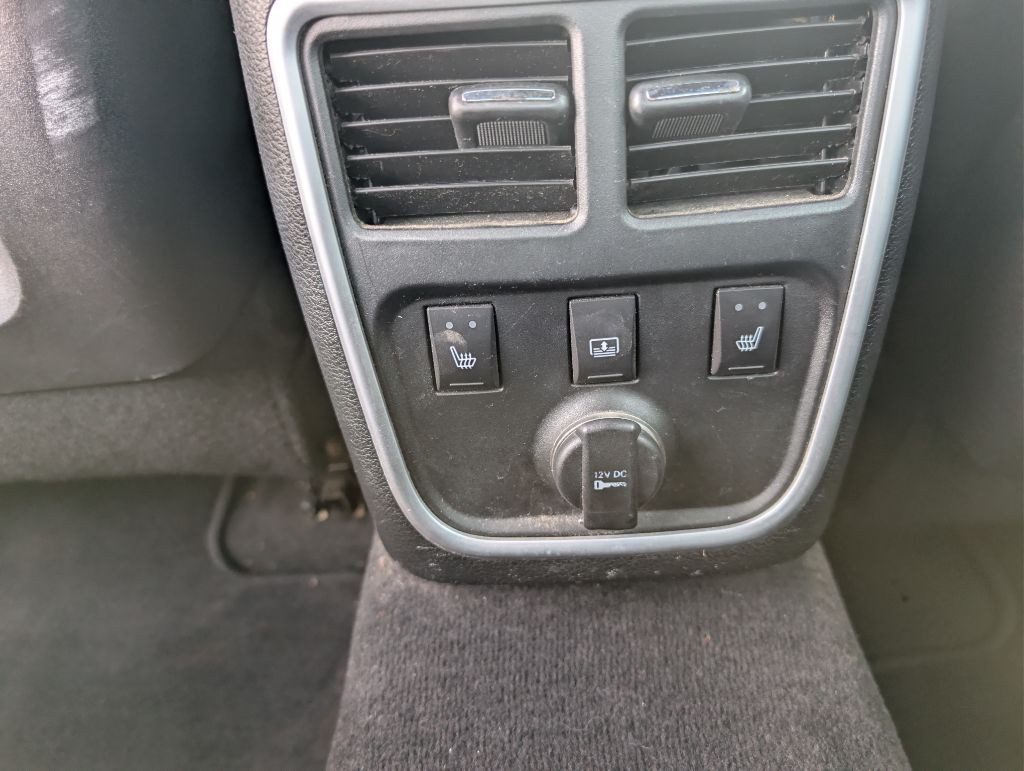 2014 Chrysler 300 Image 13