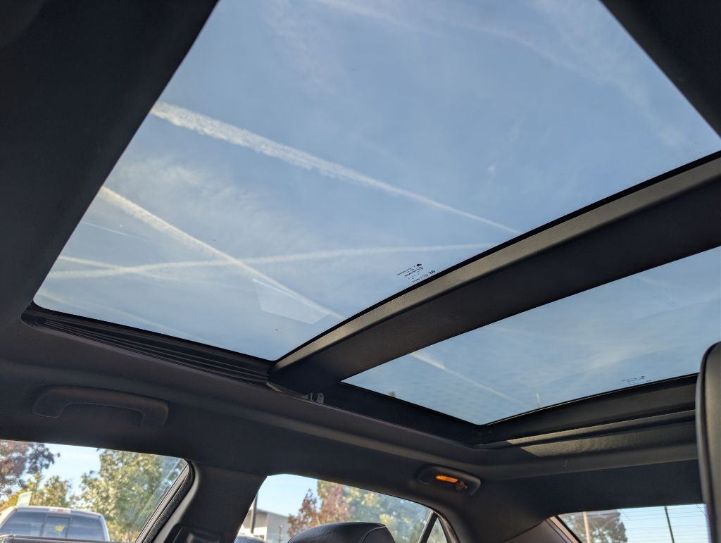 2014 Chrysler 300 Image 14