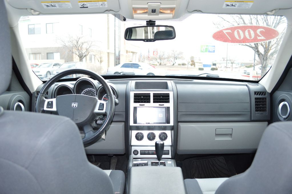 2007 Dodge Nitro Image 9