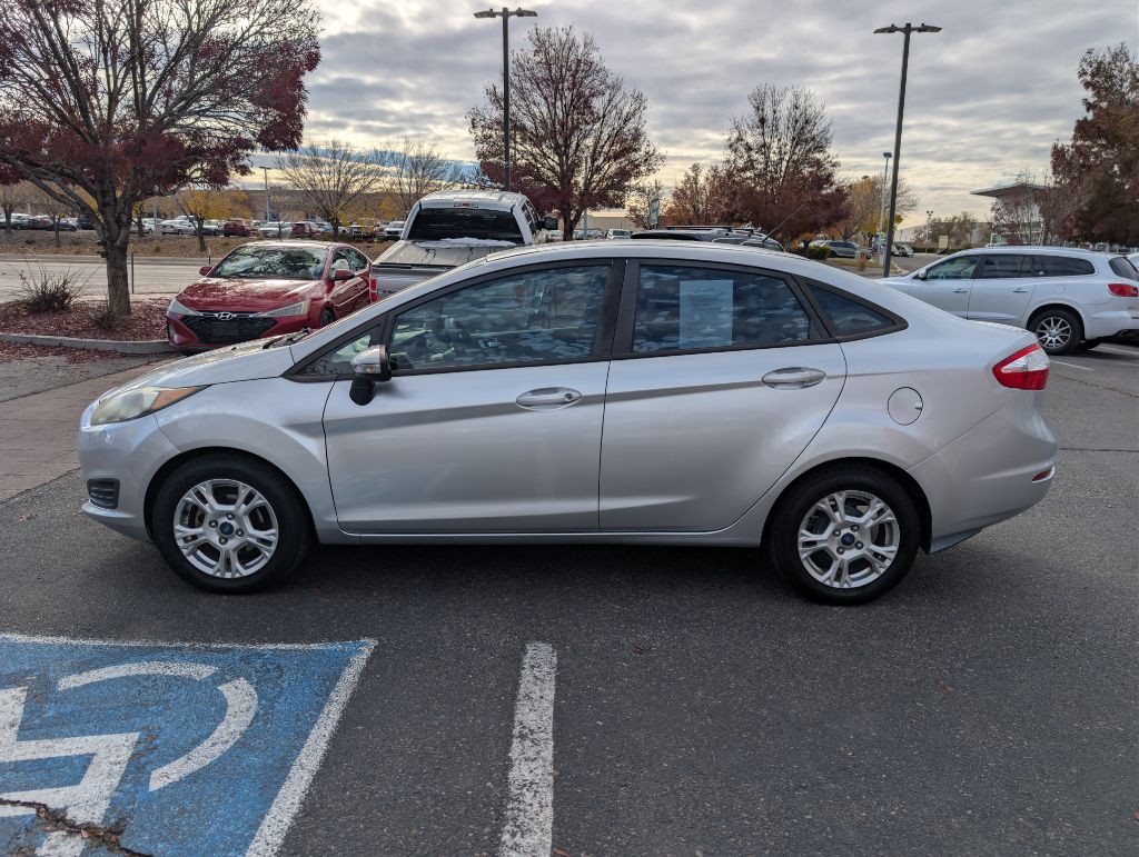 2016 Ford Fiesta Image 2