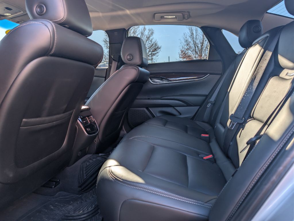 2017 Cadillac XTS Image 11