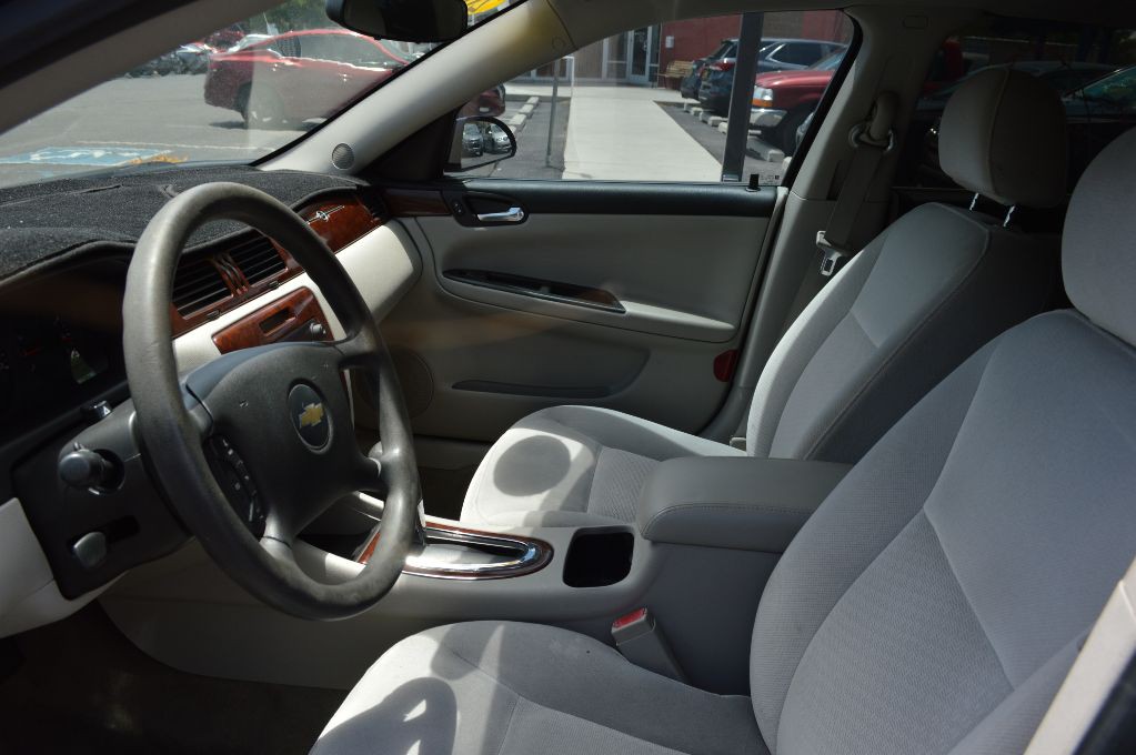 2007 Chevrolet Impala Image 8