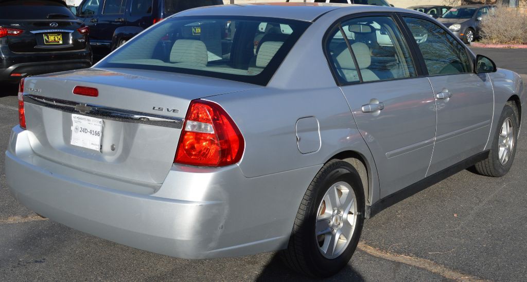 2004 Chevrolet Malibu Image 5