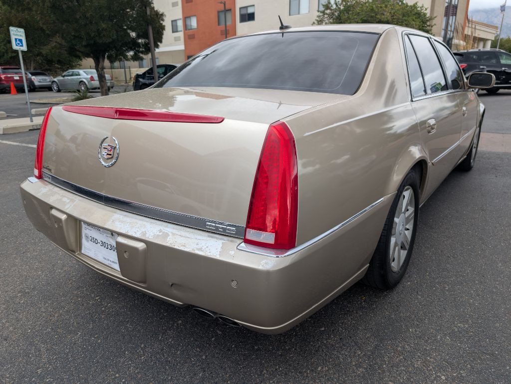 2006 Cadillac DTS Image 5